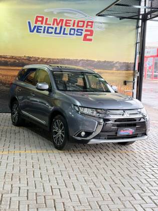 MITSUBISHI OUTLANDER 3.0 GT 4X4 V6 24V GASOLINA 4P AUTOMÁTICO MITSUBISHI OUTLANDER 3.0 GT 4X4 V6 24V GASOLINA 4P AUTOMÁTICO